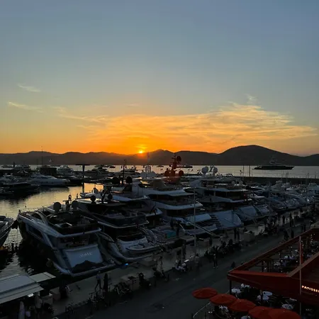 Port * سان تروبيه
